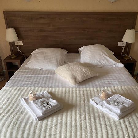 Hotel Du Commerce Semur-en-Auxois Eksteriør billede