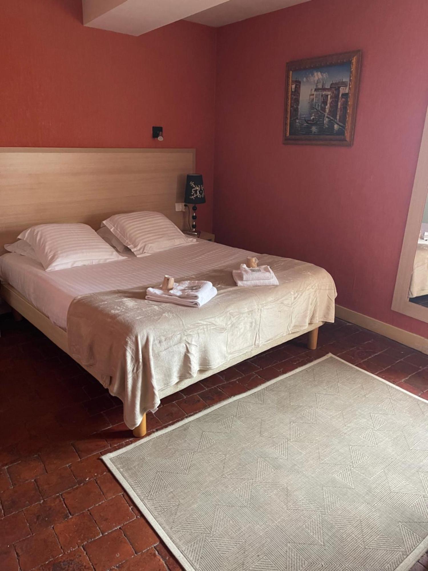 Hotel Du Commerce Semur-en-Auxois Eksteriør billede