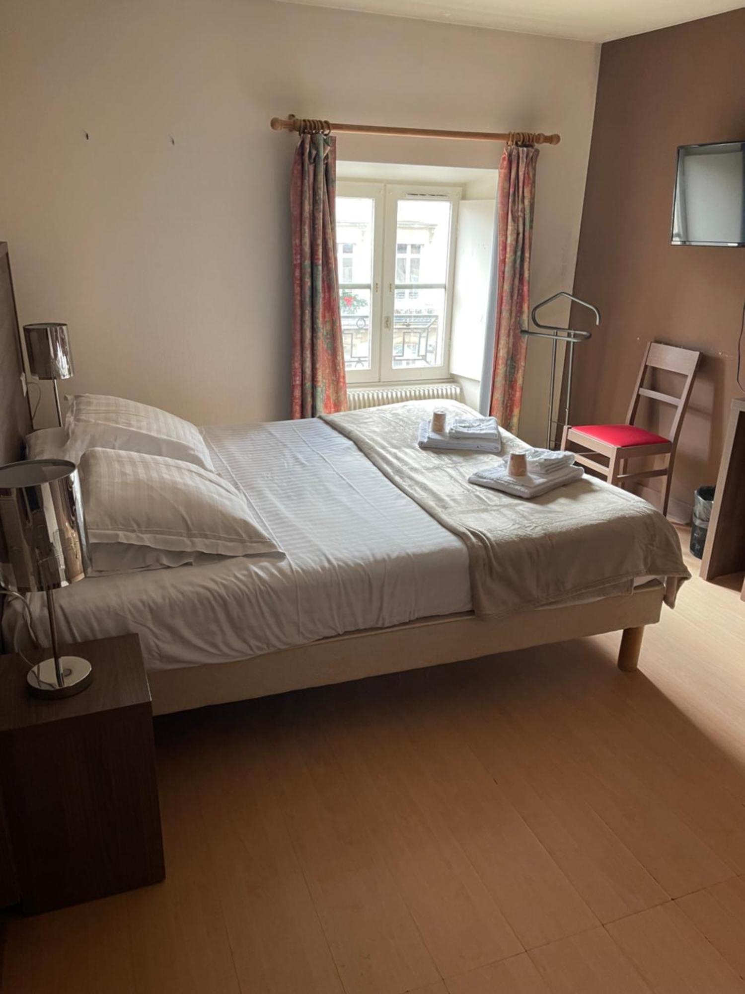 Hotel Du Commerce Semur-en-Auxois Eksteriør billede