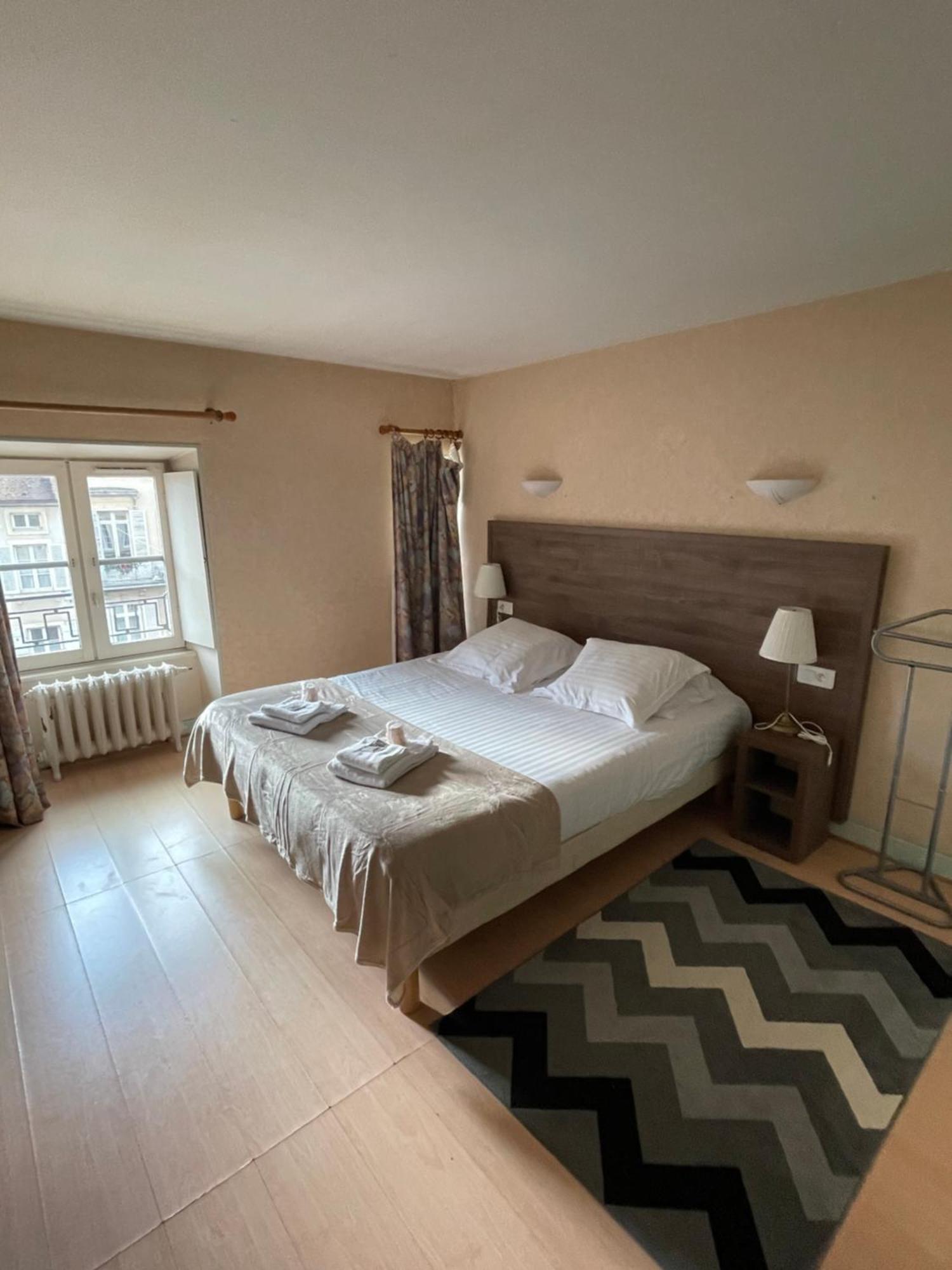 Hotel Du Commerce Semur-en-Auxois Eksteriør billede