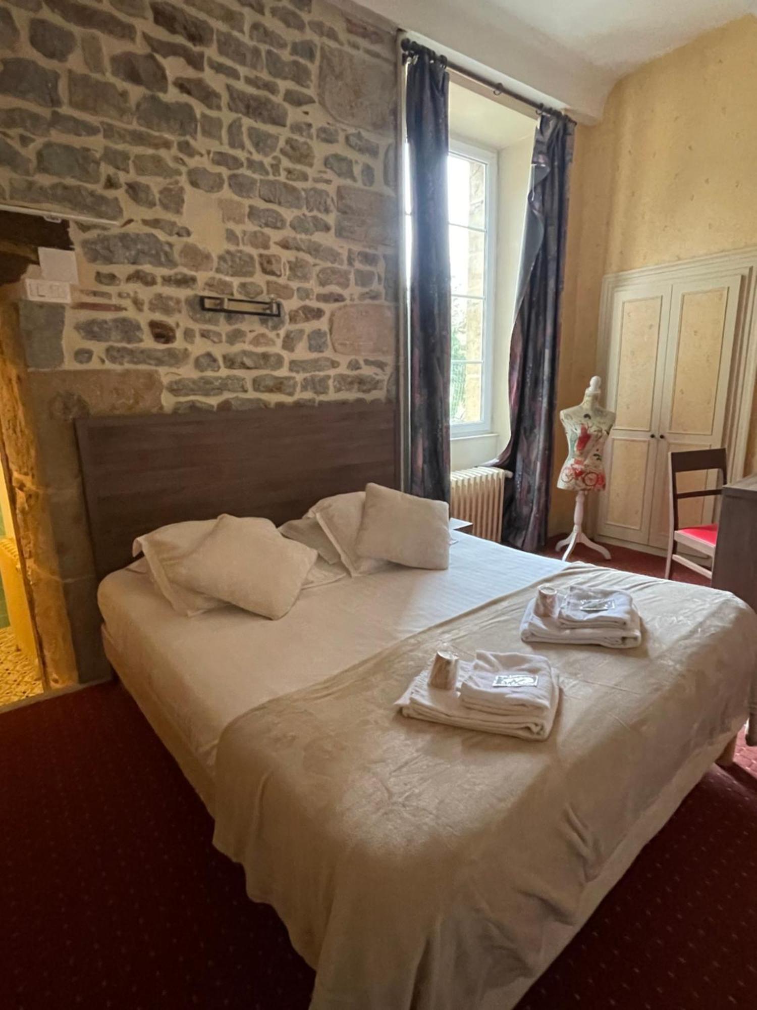 Hotel Du Commerce Semur-en-Auxois Eksteriør billede